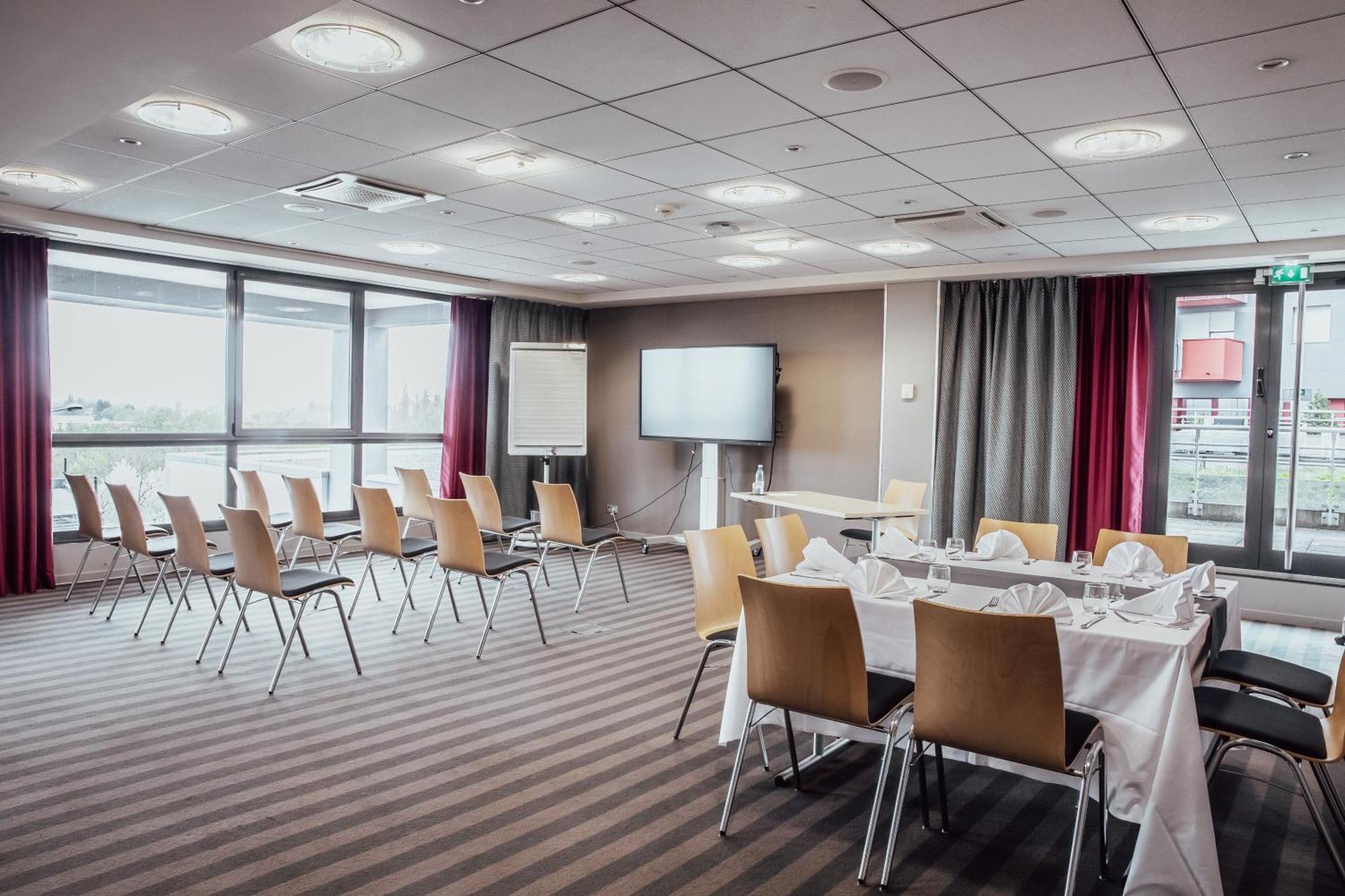 Holiday Inn Mulhouse By Ihg Zewnętrze zdjęcie